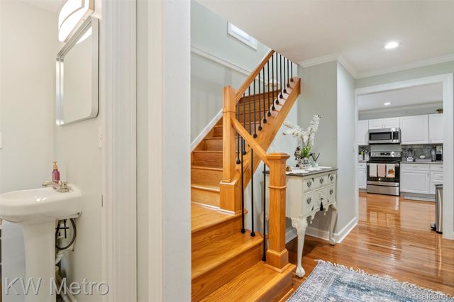 14430 Glastonbury Avenue, Detroit, MI 48223