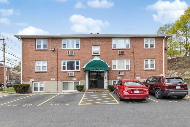 20 Miller St 11, Quincy, MA 02169