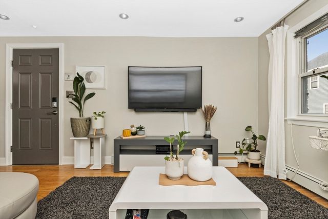 20 Miller St 11, Quincy, MA 02169