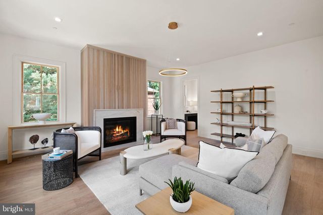 5022 CATHEDRAL AVE NW, Washington, DC 20016