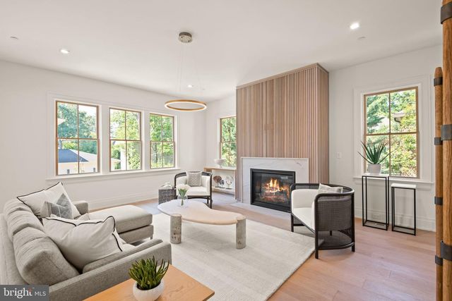 5022 CATHEDRAL AVE NW, Washington, DC 20016