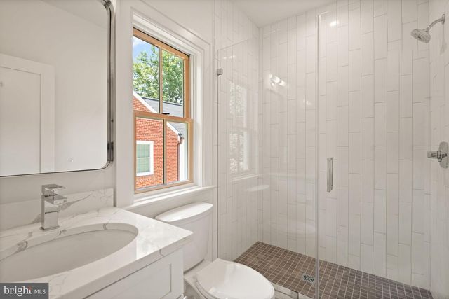 5022 CATHEDRAL AVE NW, Washington, DC 20016