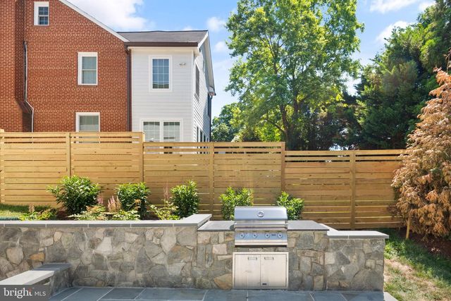 5022 CATHEDRAL AVE NW, Washington, DC 20016