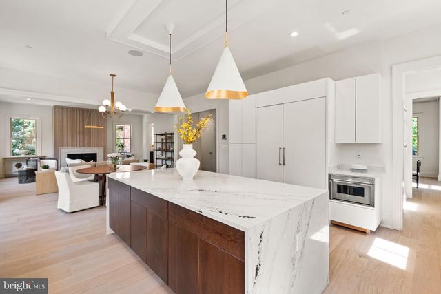 5022 CATHEDRAL AVE NW, Washington, DC 20016