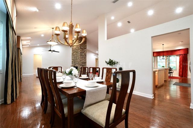 15717 E OAKLAND AVENUE, Winter Garden, FL 34787