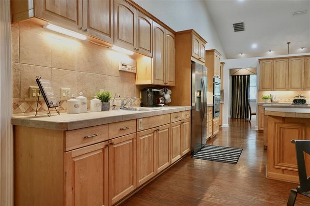 15717 E OAKLAND AVENUE, Winter Garden, FL 34787