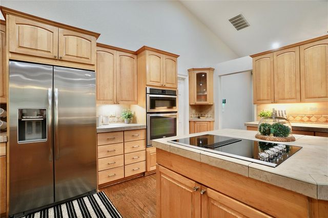 15717 E OAKLAND AVENUE, Winter Garden, FL 34787