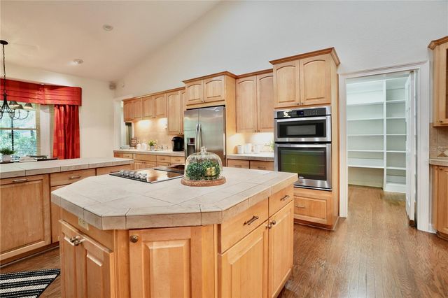 15717 E OAKLAND AVENUE, Winter Garden, FL 34787