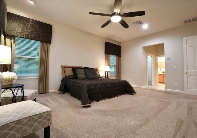 15717 E OAKLAND AVENUE, Winter Garden, FL 34787