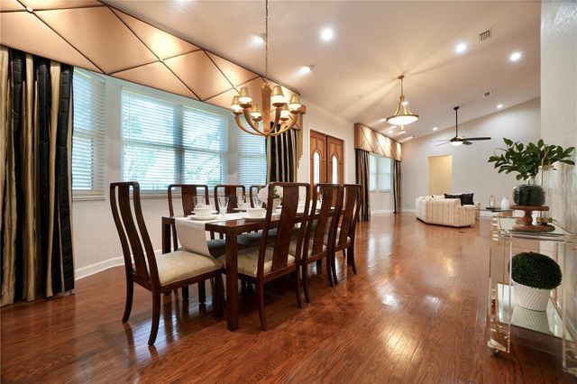 15717 E OAKLAND AVENUE, Winter Garden, FL 34787