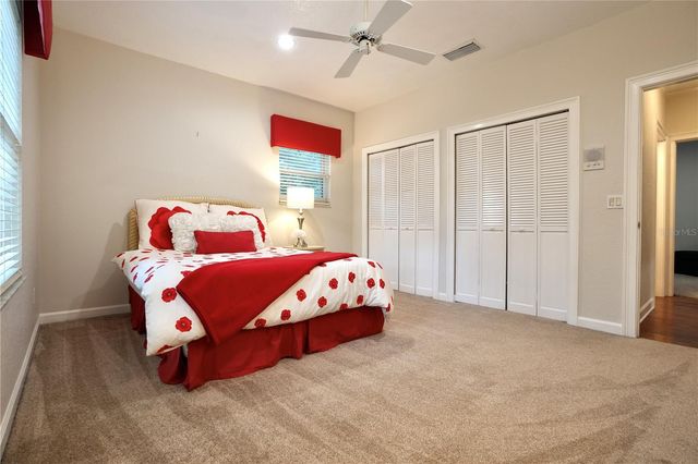 15717 E OAKLAND AVENUE, Winter Garden, FL 34787