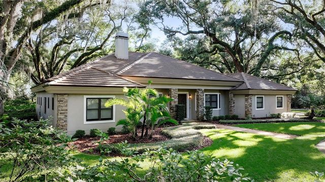 15717 E OAKLAND AVENUE, Winter Garden, FL 34787