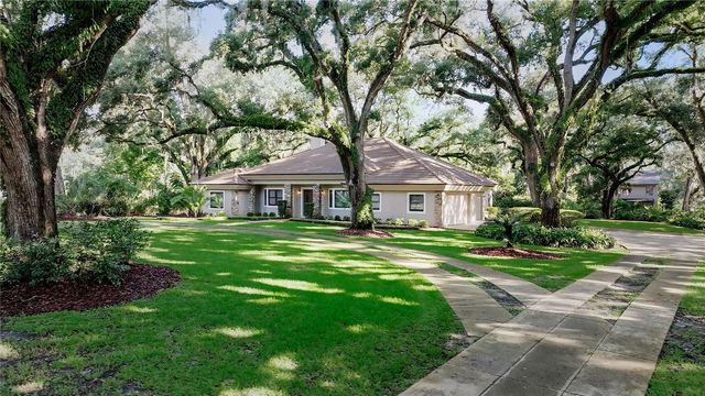 15717 E OAKLAND AVENUE, Winter Garden, FL 34787