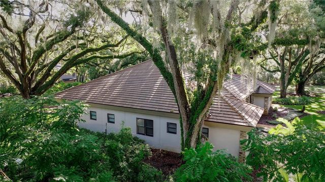 15717 E OAKLAND AVENUE, Winter Garden, FL 34787