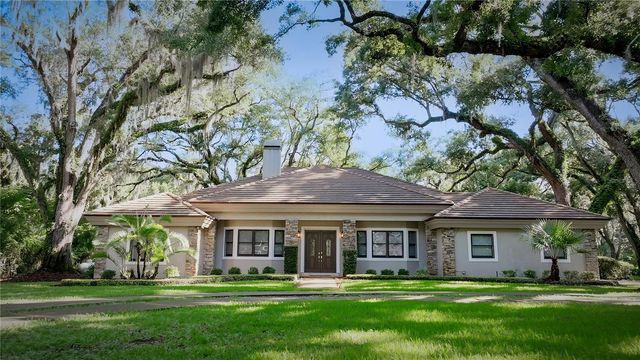 15717 E OAKLAND AVENUE, Winter Garden, FL 34787
