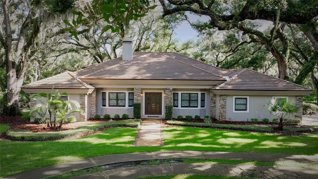 15717 E OAKLAND AVENUE, Winter Garden, FL 34787