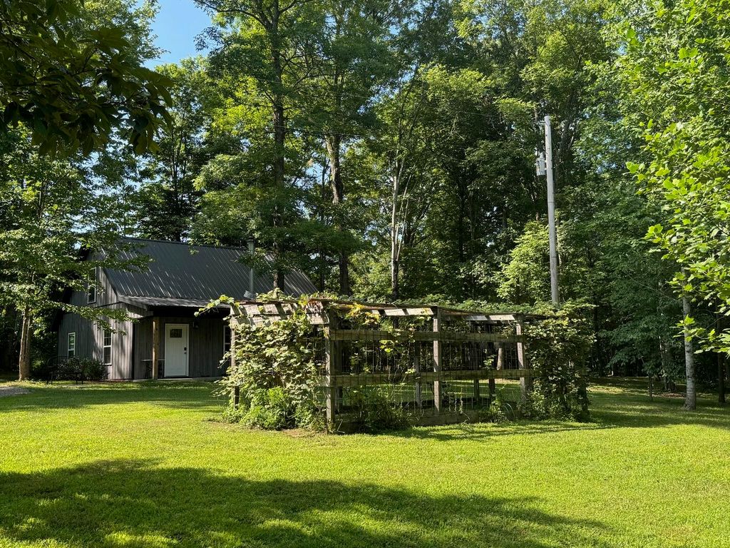 376 Shugars Hill Road, Liberty, KY 42539