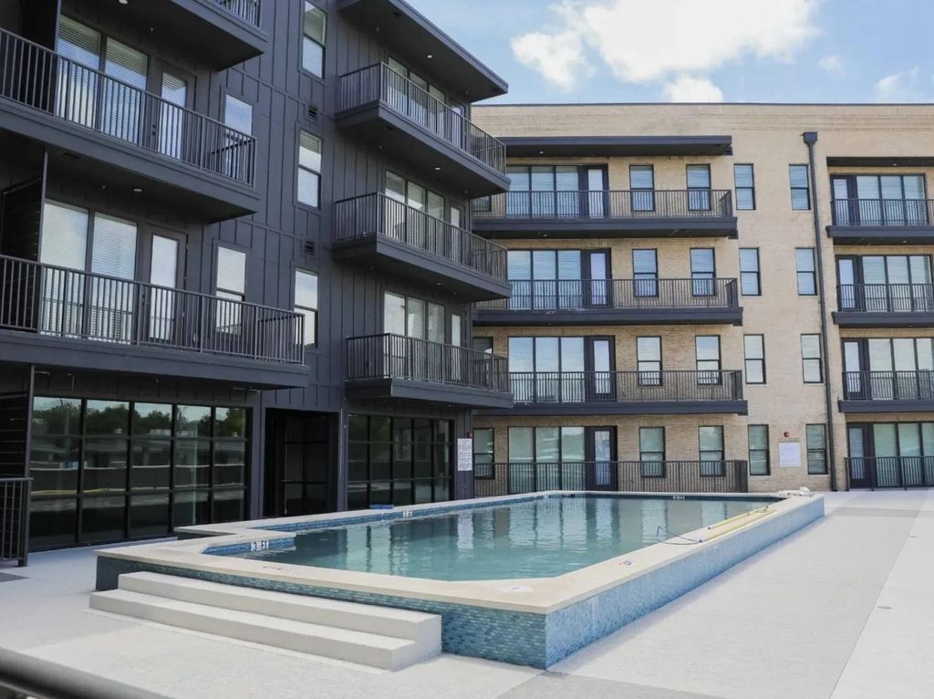 1100 N Zang Boulevard 416, Dallas, TX 75023