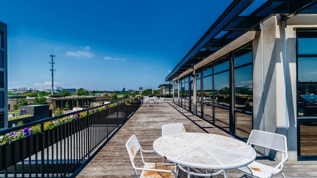 1110 W 15th Street 330, Chicago, IL 60608