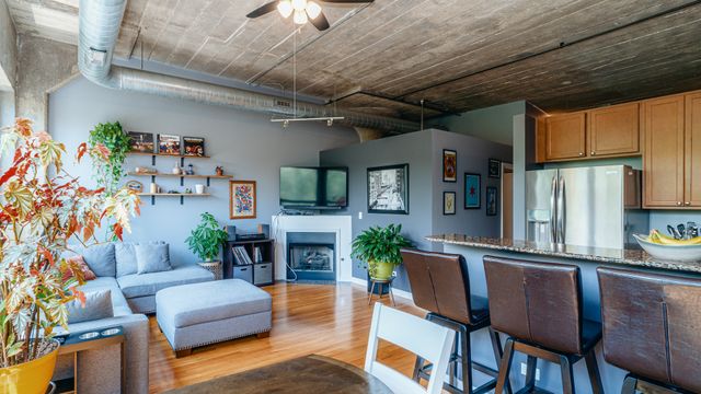 1110 W 15th Street 330, Chicago, IL 60608