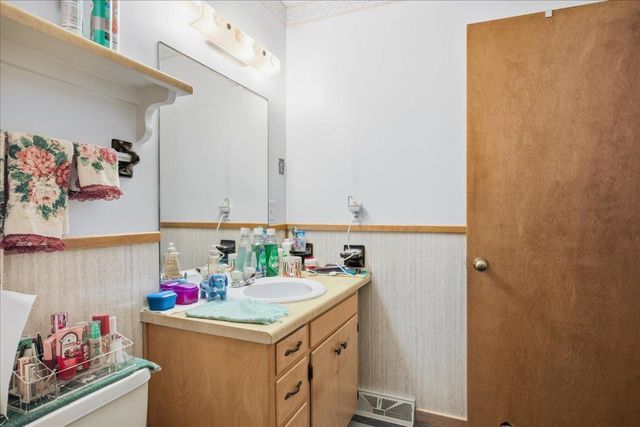 811 SPOTSWOOD DR, Harrisonburg, VA 22801