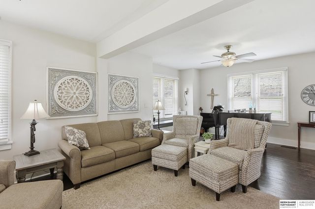 3410 N 205th Street, Elkhorn, NE 68022