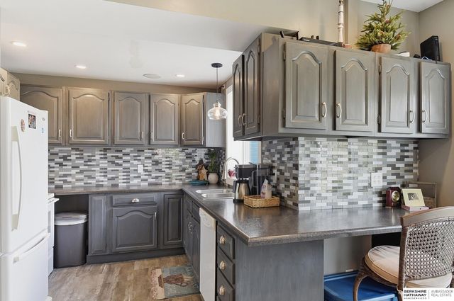 3410 N 205th Street, Elkhorn, NE 68022