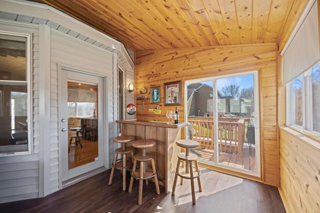 19554 Vernon Street NW, Elk River, MN 55330