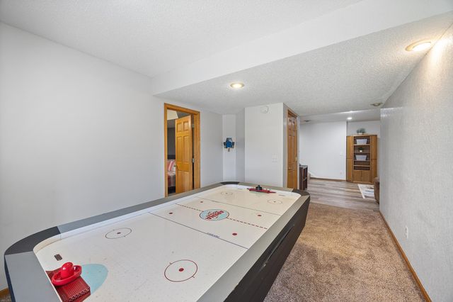 19554 Vernon Street NW, Elk River, MN 55330