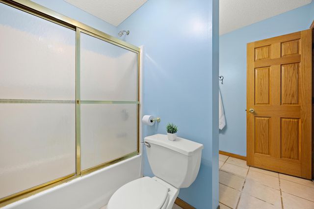 19554 Vernon Street NW, Elk River, MN 55330