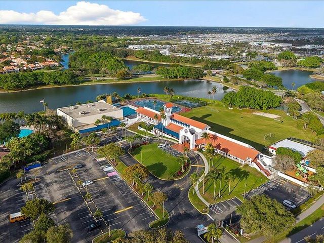 20970 Via Alamanda 2, Boca Raton, FL 33428