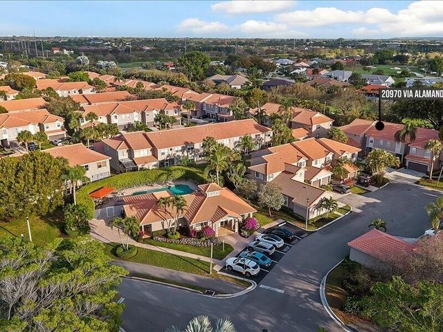 20970 Via Alamanda 2, Boca Raton, FL 33428