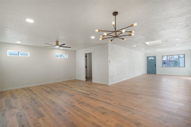 1019 Santa Clara, Santa Fe, NM 87507