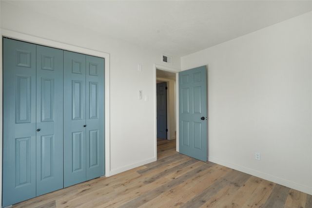 1019 Santa Clara, Santa Fe, NM 87507