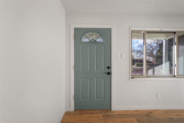 1019 Santa Clara, Santa Fe, NM 87507