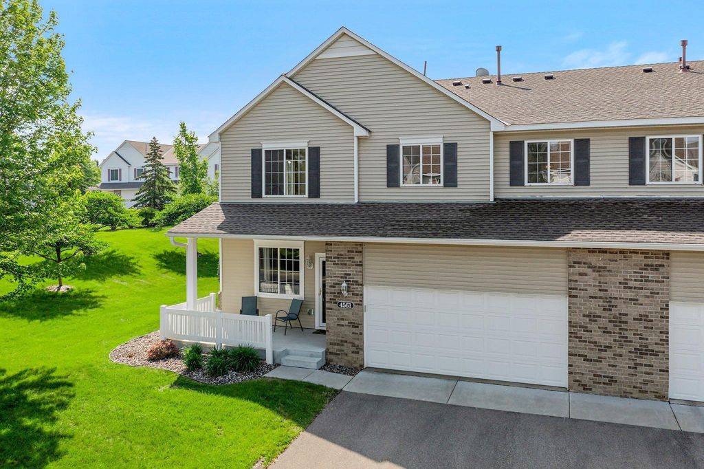 4561 Blaylock Way 2204, Inver Grove Heights, MN 55076
