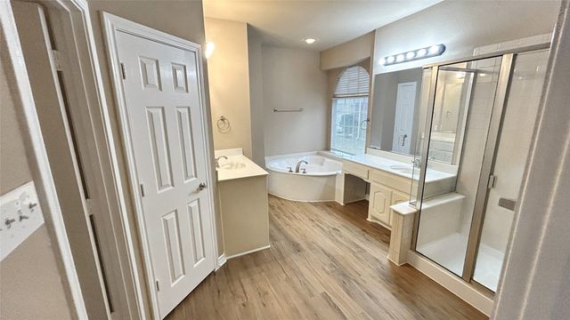 8225 Painted Tree Trail, Fort Worth, TX 76131