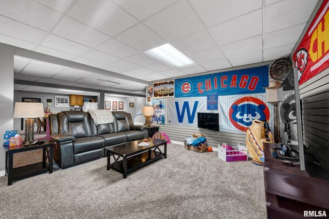 720 ILLINI Drive, East Peoria, IL 61611