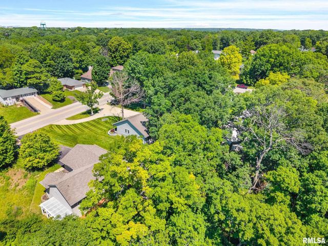 720 ILLINI Drive, East Peoria, IL 61611