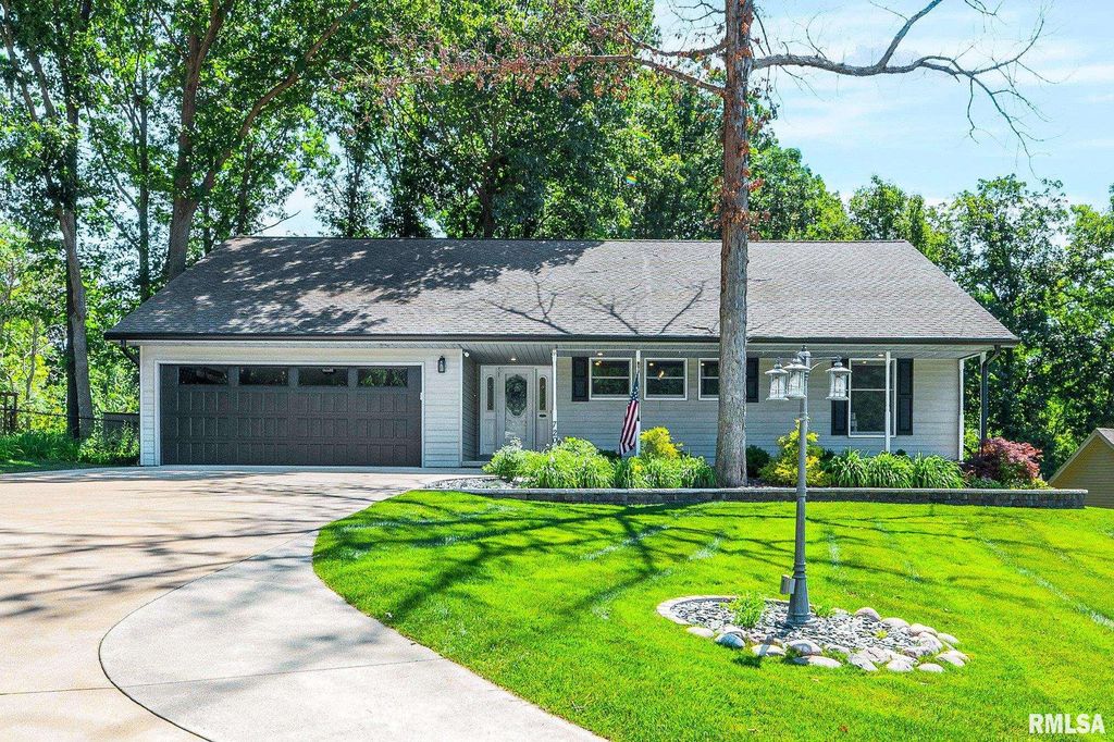 720 ILLINI Drive, East Peoria, IL 61611