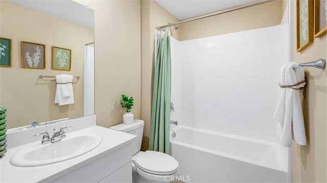 1678 Phantom Lane, Rialto, CA 92376