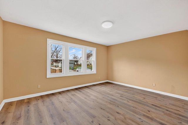 3217 N 12th STREET, Milwaukee, WI 53206