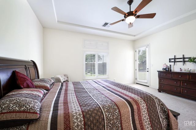 10117 Silverthorne Drive, Bakersfield, CA 93314