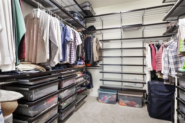 10117 Silverthorne Drive, Bakersfield, CA 93314