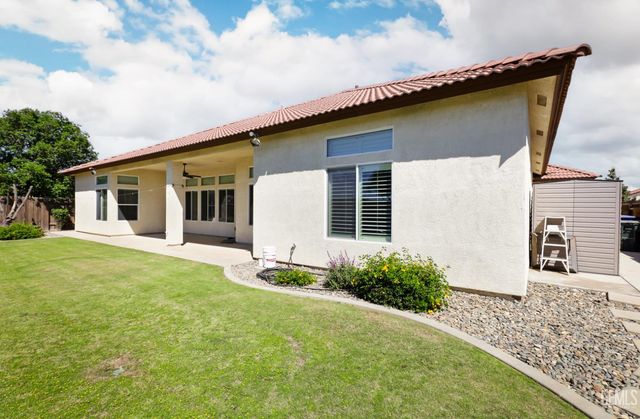 10117 Silverthorne Drive, Bakersfield, CA 93314