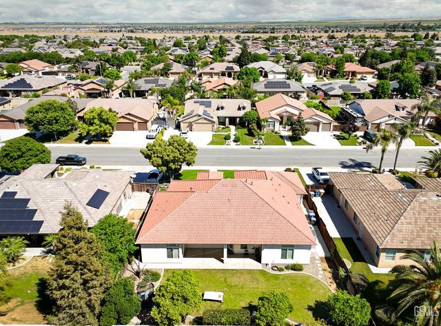 10117 Silverthorne Drive, Bakersfield, CA 93314