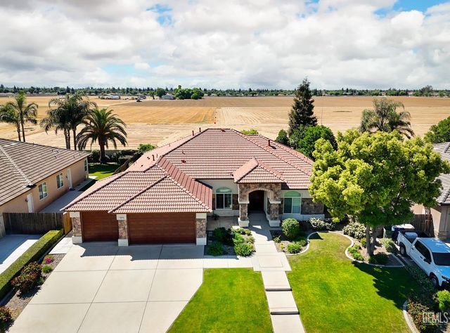 10117 Silverthorne Drive, Bakersfield, CA 93314