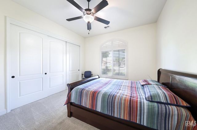 10117 Silverthorne Drive, Bakersfield, CA 93314