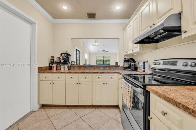6633 N Parkway Drive 57, Margate, FL 33068