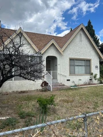 727 E Palm, Burbank, CA 91501